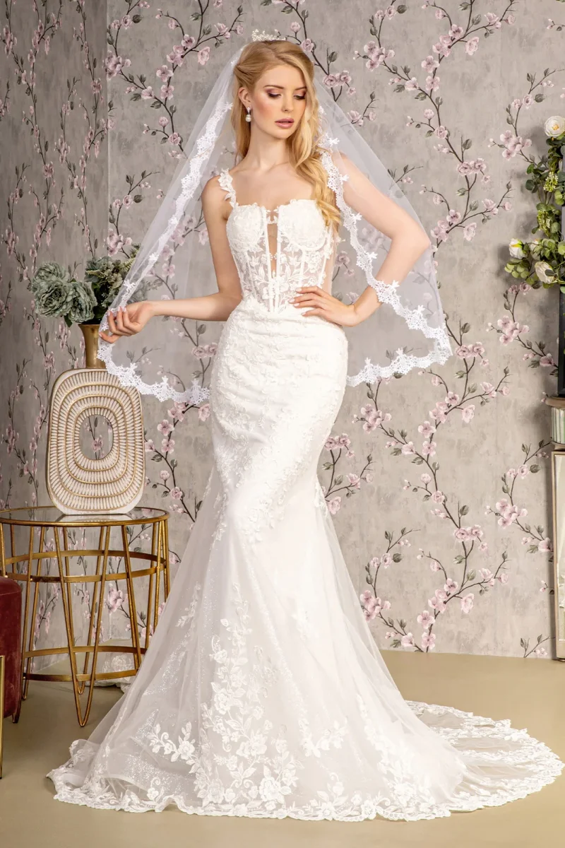 Embroidery Straight Across Neck Mermaid Women Bridal Dress by GLS by Gloria - GL3478 - Special Occasion/Curves - Bild 2